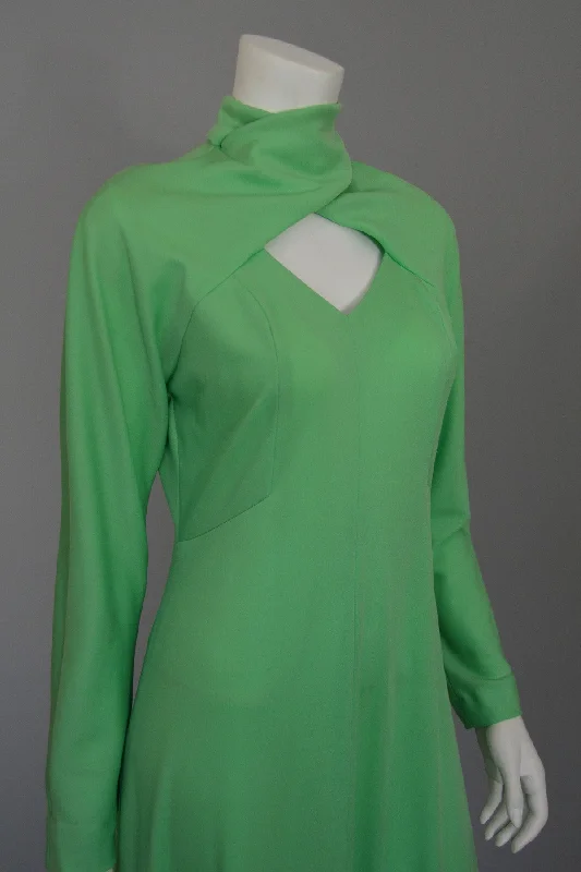 1970s Mint Green 'Katy Perry' Cutout Knit Maxi Dress Disco Era Keyhole Bodice, Size L Elegant Maxi Dress with Pockets