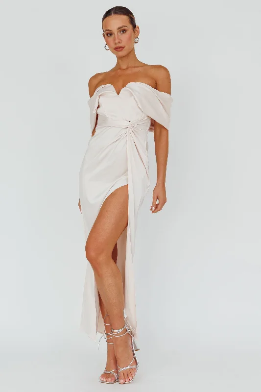 Amaryllis Off-Shoulder Twist Maxi Dress Pearl Elegant Pleated Maxi Dress
