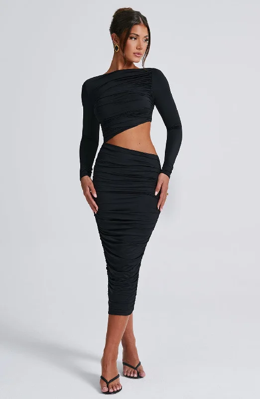 Rylee Midi Dress - Black Chic Bohemian Midi Dress