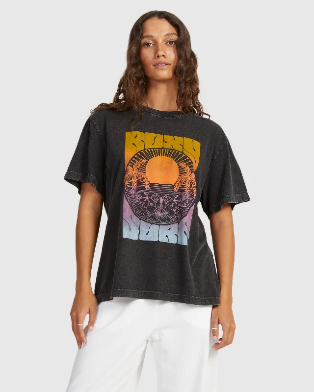 Womens Back To Land Ii T-Shirt Anti-Pilling Machine Wash Handmade