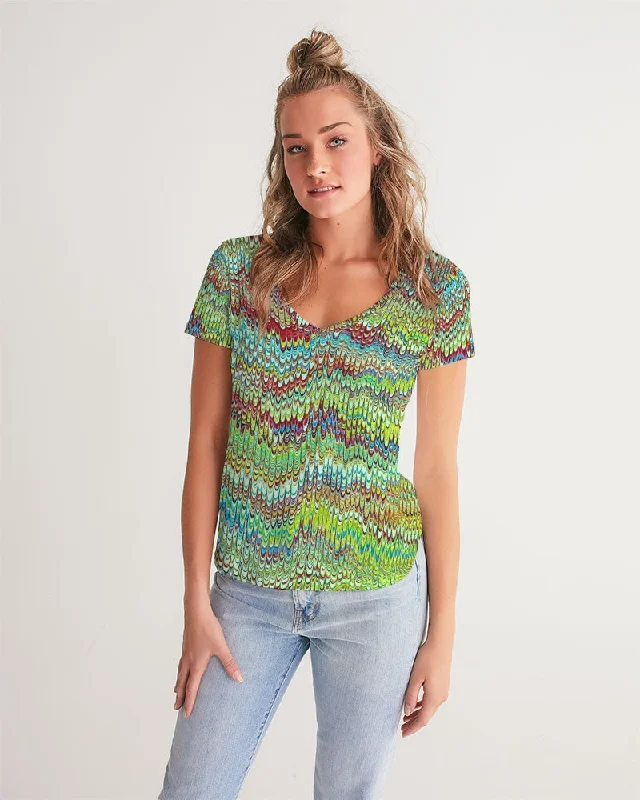 Cool Green Marbled Women's V-Neck Tee Welt Pockets Slit Pockets