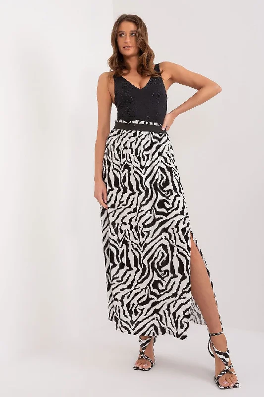Long skirt Sublevel lace skirt elegant