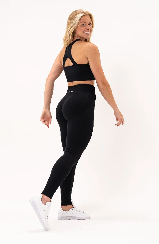 Tempo Seamless Scrunch Leggings & Sports Bra Set - Black Cozy Mid-Rise Workout Leggings Tempo Seamless Scrunch Leggings & Sports Bra Set - Black Cozy Mid-Rise Workout Leggings