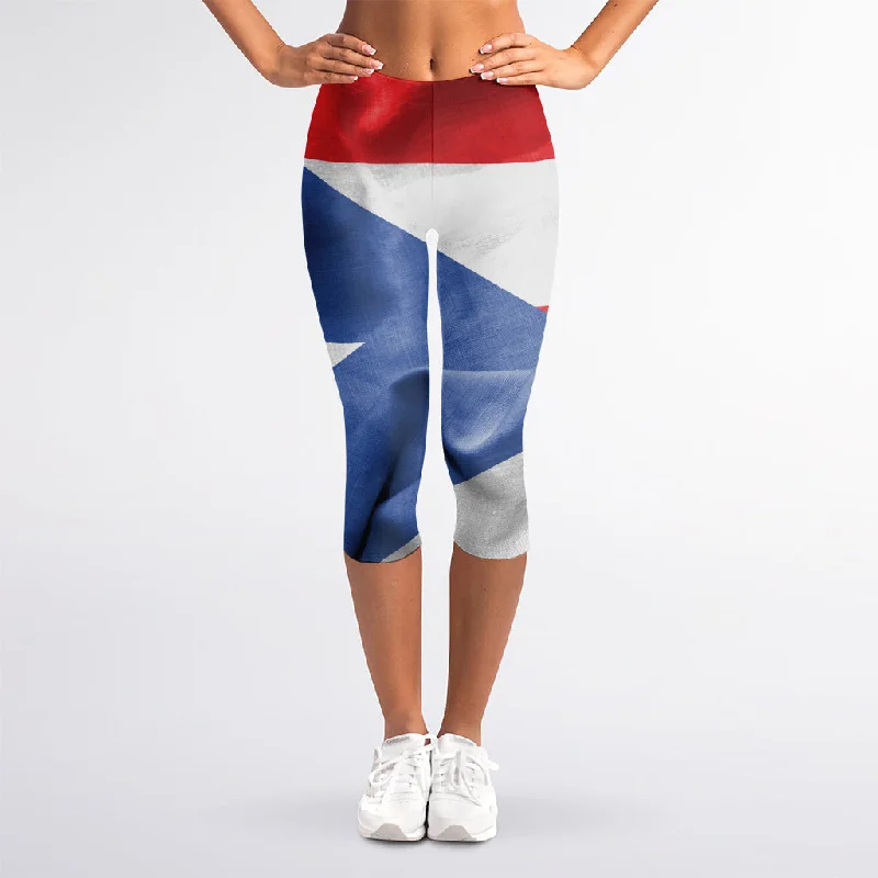 Wrinkled Puerto Rican Flag Print Women's Capri Leggings Cozy Workout Performance Leggings