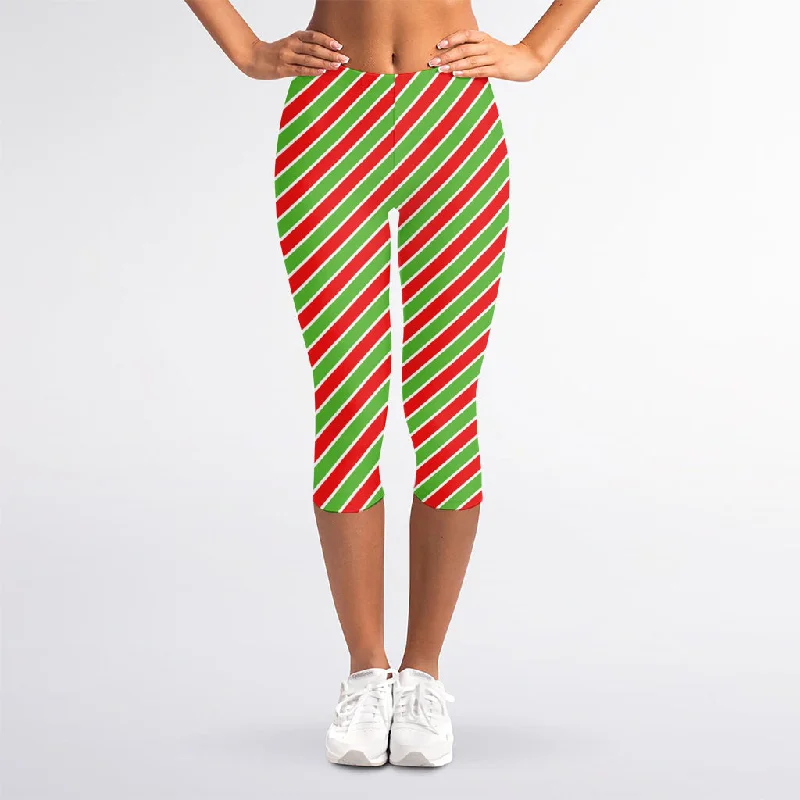 Xmas Candy Cane Stripes Print Women's Capri Leggings Fashionable Plus-Size Activewear