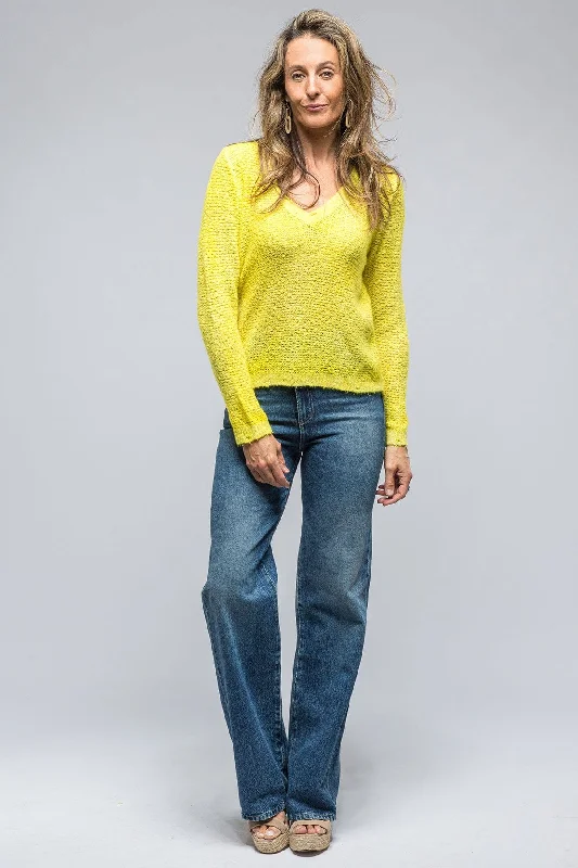 Biggi V-Neck Sweater In Yellow Iron Safe Non-Iron Wrinkle Free