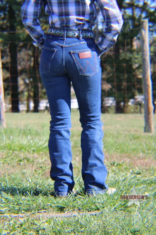 Ladies Retro Bailey Jeans by Wrangler Cozy Relaxed Fit Denim Jeans