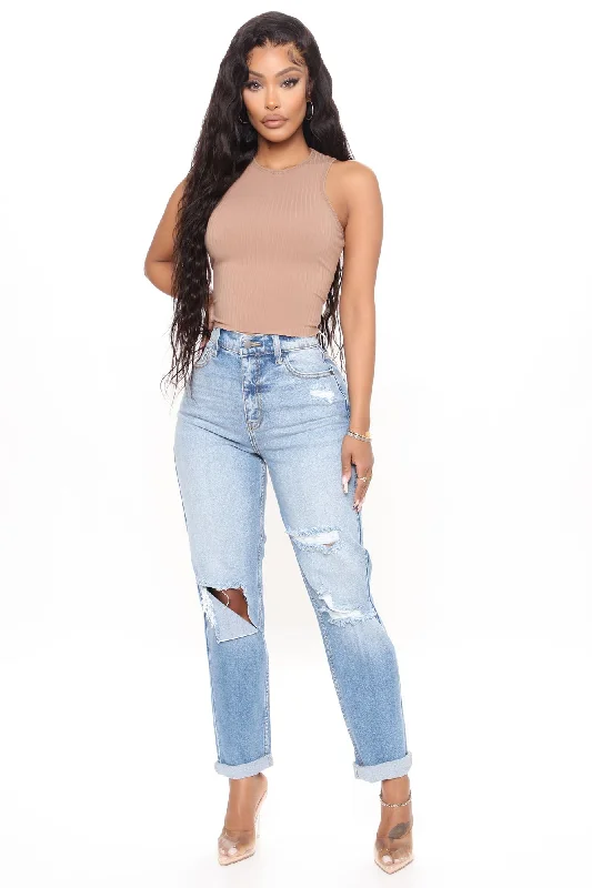 Classic Tapered Ripped Mom Jeans - Medium Blue Wash Fashionable Mom Jeans