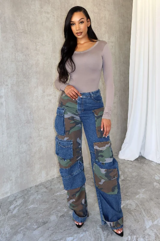 Stand Out Camouflage Panel Cargo Jeans Trendy Paperbag Waist Jeans